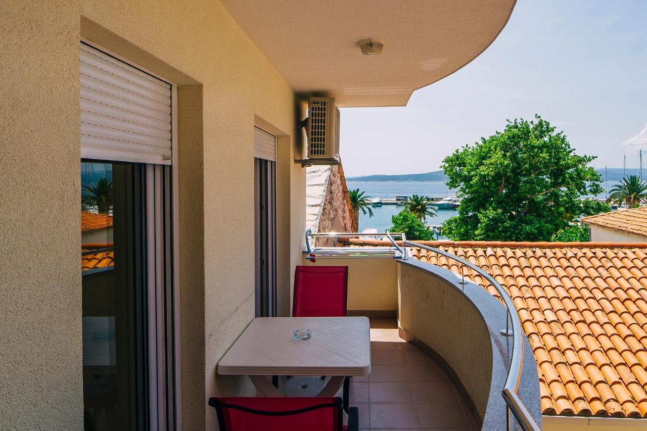 Apartments Luxur Center Baška Voda Esterno foto