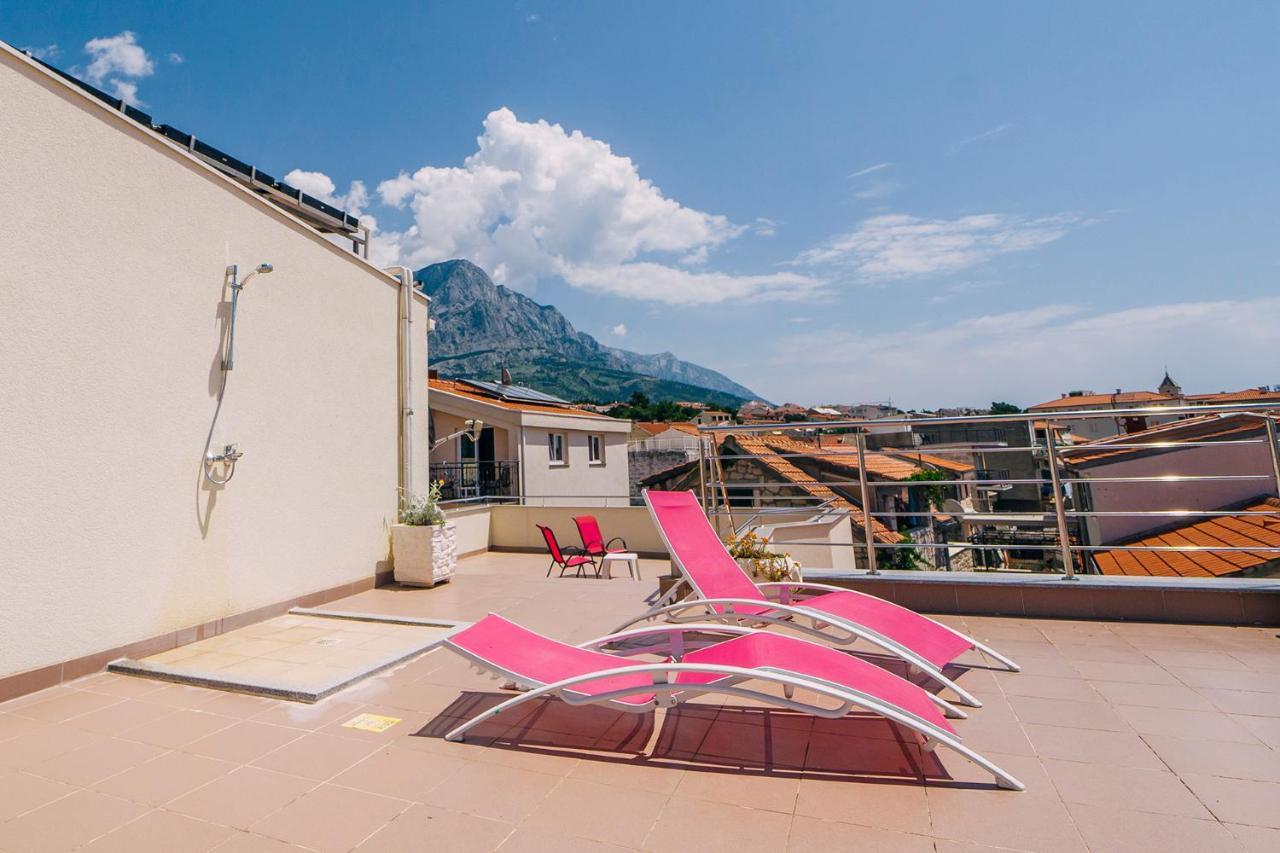 Apartments Luxur Center Baška Voda Esterno foto