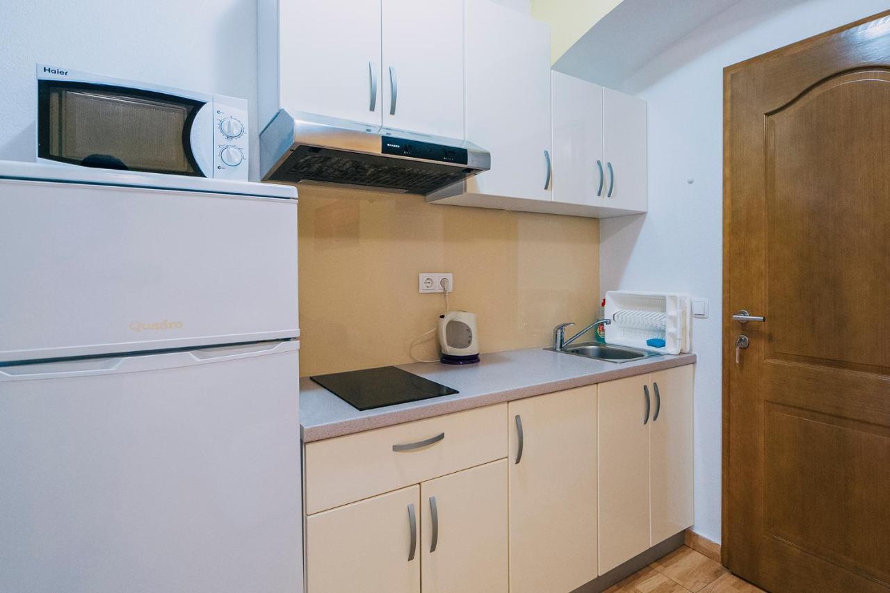 Apartments Luxur Center Baška Voda Esterno foto