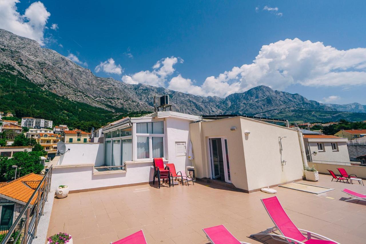 Apartments Luxur Center Baška Voda Esterno foto